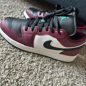 Jordan 2 Low SE Dark Beetroot Roma Green